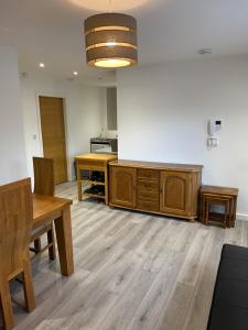 Lovely, Sleeps 8, Cafe Bars, Central Formby