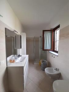 Le Aromatiche, appartamento in cascina con giardino