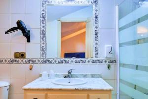 Deluxe Single Room room in Hotel Ronda Valley