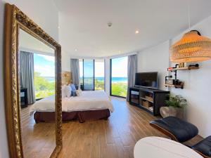 Deluxe Double Sea View with Balcony
