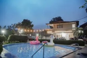 RedDoorz near Taman Safari 2 - Tagalbato