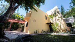 Beautiful House in Playacar 4 bedrooms with AC