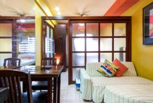 BalaiB1 Cozy Studio in Ortigas Center in front of Galleria