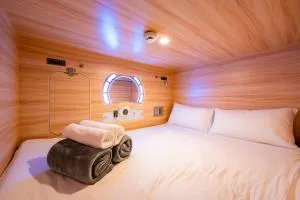 Jpod Capsule Hotel - Kampong Nasob