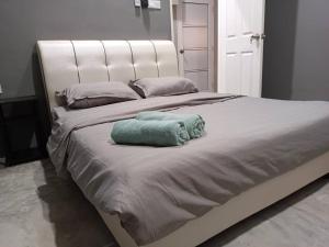 Impian Stay 0.1 Townhouse with 3 bedrooms.