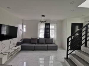 JRLB PLACE - Accommodation in Concepcion, Tarlac