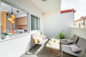 New Deluxe jacuzzi apartment Ana