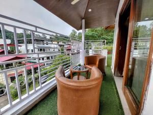 Plum Penthouse 3BHK with RooftopTerrace on 3rd Floor