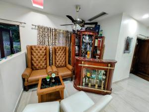 Plum Penthouse 3BHK with RooftopTerrace on 3rd Floor