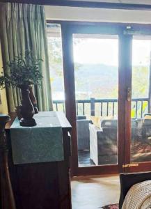 Bee-Eater Cottage, DaGama Dam