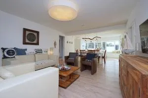 TRAUM FeWo Strandliebe mit Meerblick, 3 Schlafzimmer, 2 Bäder - Buhlitz