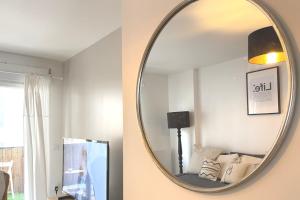 Appartements Bel appartement de 51M2 a Honfleur parking GRATUIT 51 M2 of Happiness in Honfleur with FREE Parking : photos des chambres