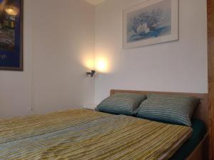 AMPEL Bed by the Sea