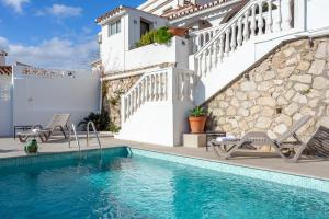 Stunning Seaview Villa by Costarentals - Ref 110