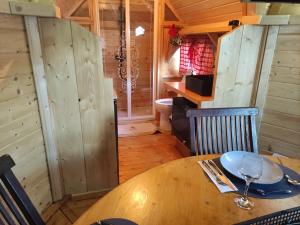 Campings Au Doubs Kota : photos des chambres