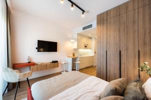 11th Floor Voguish Studio by BookingHost