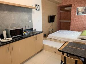 Grass residences condotel apartelle staycation qc