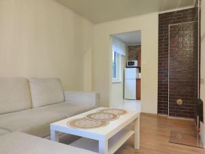 Ilvese Cottage Lintsi jõe kaldal