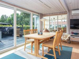 7 person holiday home in Juelsminde-By Traum