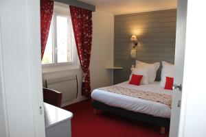 Hotels Hotel Les Charmilles : photos des chambres