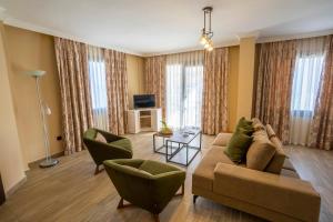 Deluxe Apart room in Azka Hotel