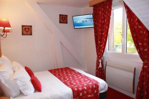 Hotels Hotel Les Charmilles : photos des chambres