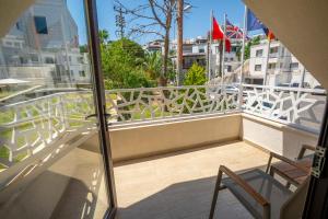 Azka Otel