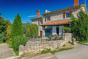 Albino in Kršan (Haus für 6 Personen)