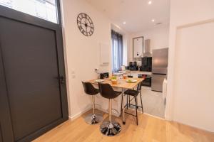 KASA LOFT CENTRE 2 - WIFI et TV - Confortable et stationnement gratuit à proximité