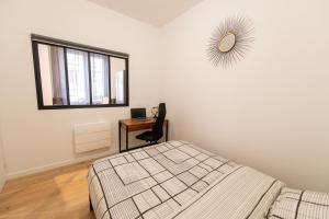 Appartements KASA LOFT CENTRE 2 - WIFI et TV - Confortable et stationnement gratuit a proximite : photos des chambres