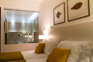 Deluxe Twin Room with Balcony room in Exe Vila D'Óbidos