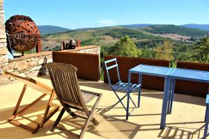 Suite with Mountain View room in Quinta do Barrieiro