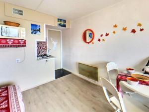 Studio confortable au pied des pistes avec balcon et WIFI gratuit - FR-1-267-217