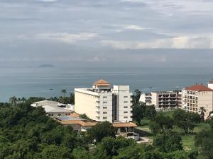 Jomtien Beach Condominium Rimhad A