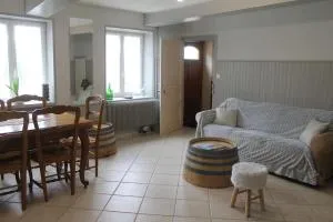 Gîte Fleurs de Gamay au coeur du Beaujolais - 维列莫尔贡