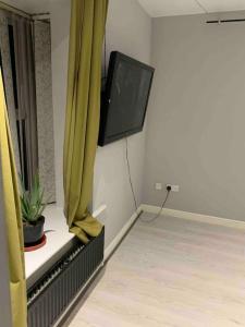 Stylish Darlington Townhouse Near A1 A66 & A19 Breakfast