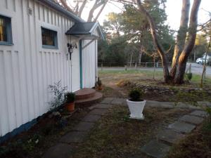 Cozy cottage 250 m from Kämpinge beach