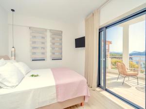 Luxury Villa Agios Dimitrios with private pool by DadoVillas