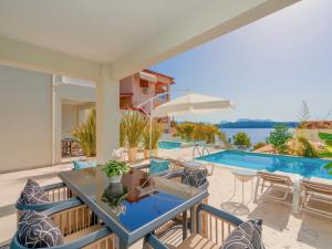 Luxury Villa Agios Dimitrios with private pool by DadoVillas