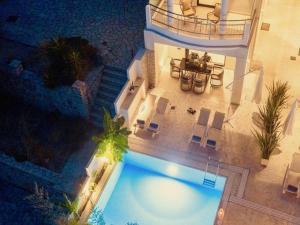 Luxury Villa Agios Dimitrios with private pool by DadoVillas