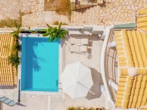 Luxury Villa Agios Dimitrios with private pool by DadoVillas