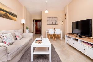 Sunshine Balcony- La Caleta