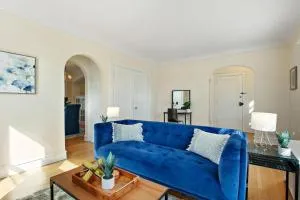 Complete & Polshed 1-Bedroom Chicago Apt - Elm D2 - نايلز