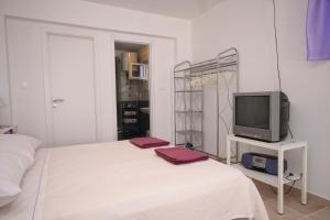 Apartments by the sea Rastici, Ciovo - 9208