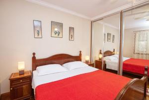 Apartments by the sea Brodarica, Sibenik - 4194