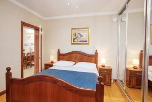 Apartments by the sea Brodarica, Sibenik - 4194