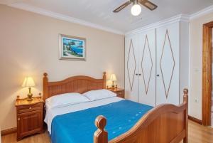 Apartments by the sea Brodarica, Sibenik - 4194