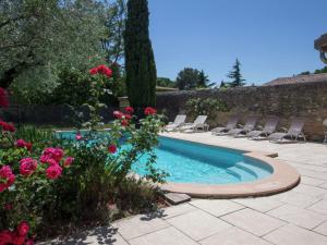 Villas Mansion in Fourn s with Private Pool : photos des chambres