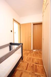 Apartments with a parking space Opatija - 7904