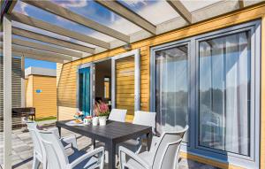 Awesome Home In Rewal With Wifi - 4hvězdičkové hotely ve městě Rewal